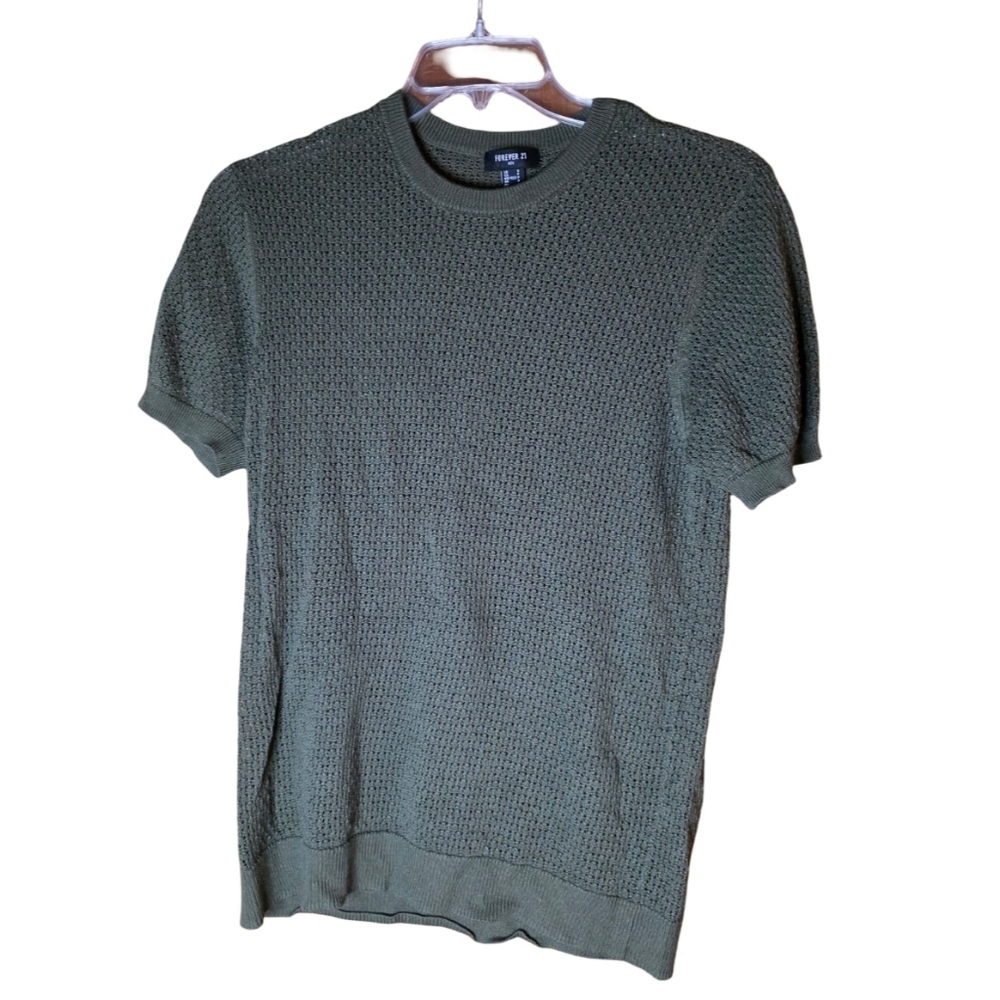 Forever 21 Men Olive Green Short Sleeve Textured Knit Sweater • Size Small